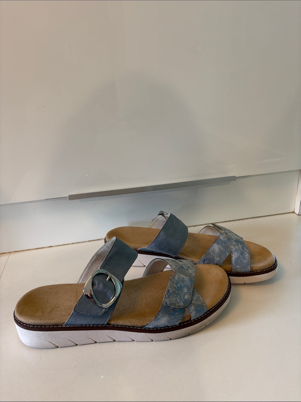 Women's Remonte Light Blue Metallic Slide Sandals with Buckle Size 41 Euro - Picture 2 of 10